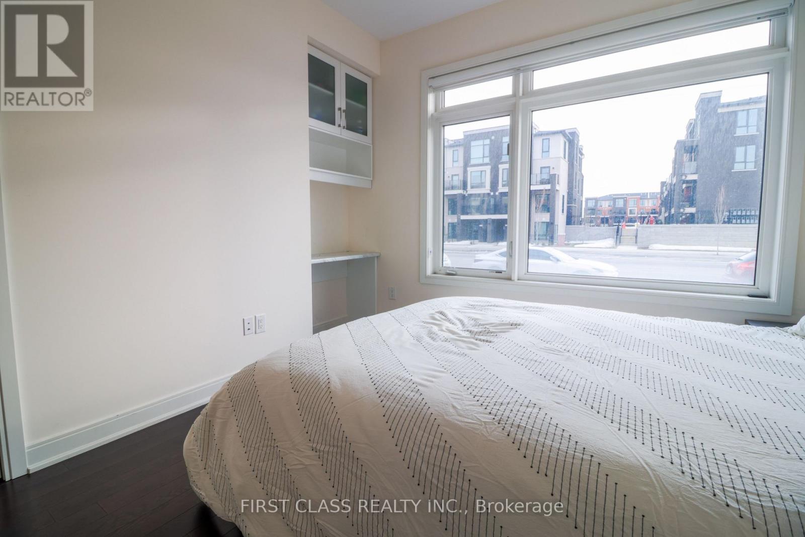 433 Veterans Drive, Brampton, Ontario  L7A 4Z1 - Photo 8 - W12830760