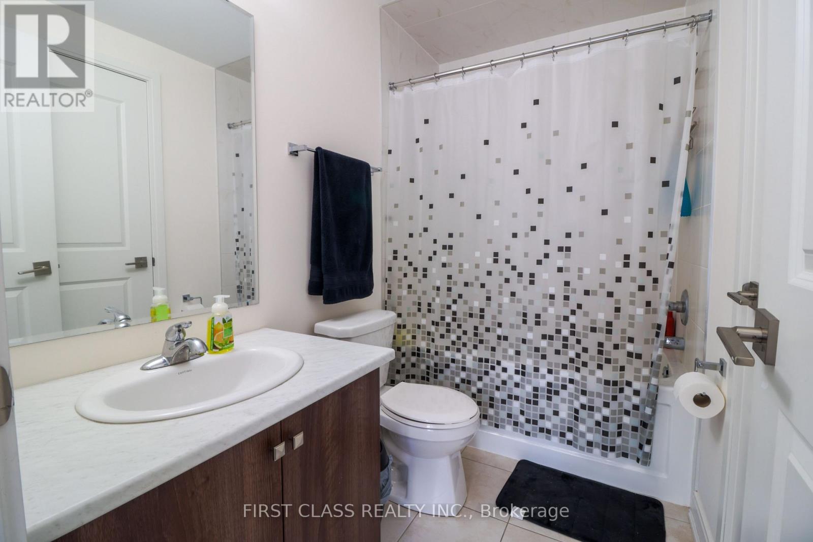 433 Veterans Drive, Brampton, Ontario  L7A 4Z1 - Photo 9 - W12830760