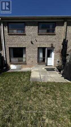 22-25 Gosford Blvd. Boulevard N, Toronto (York University Heights), Ontario  M3N 2G7 - Photo 14 - W12830772