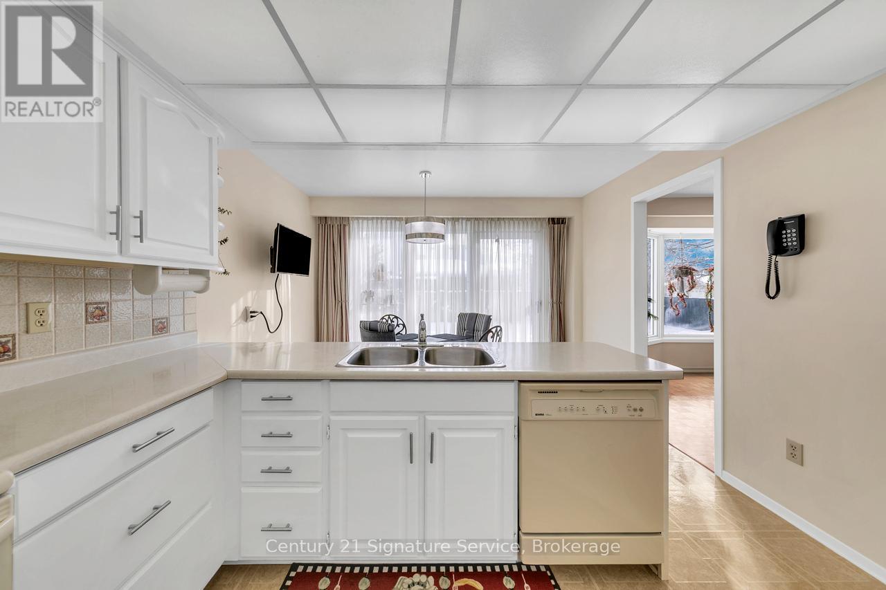 27 Northampton Street, Brampton, Ontario  L6S 3Y6 - Photo 20 - W12830782