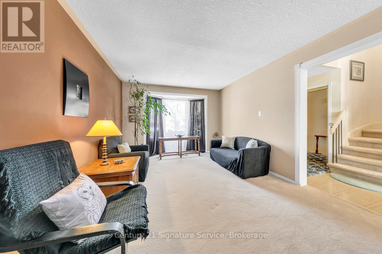 27 Northampton Street, Brampton, Ontario  L6S 3Y6 - Photo 9 - W12830782