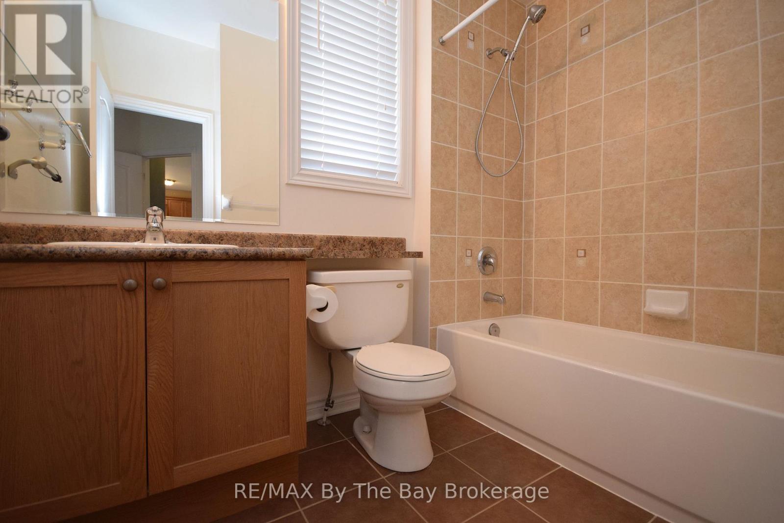 33 Tanager Crescent, Wasaga Beach, Ontario  L9Z 0B2 - Photo 15 - S12830810