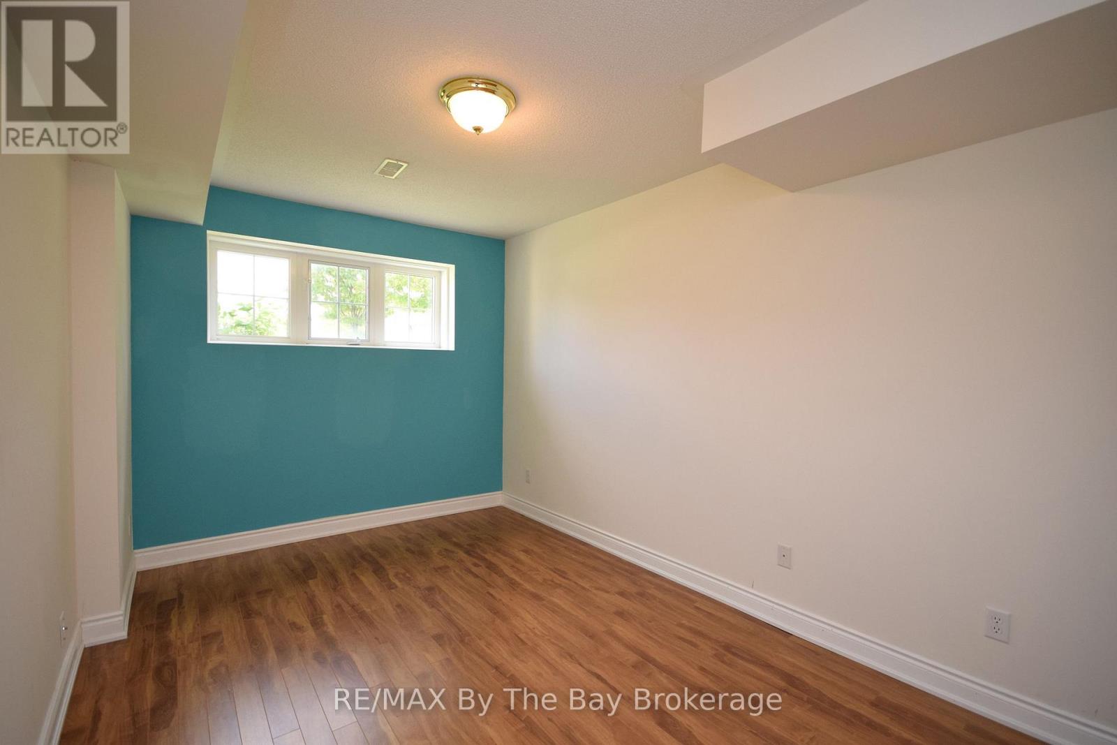 33 Tanager Crescent, Wasaga Beach, Ontario  L9Z 0B2 - Photo 23 - S12830810