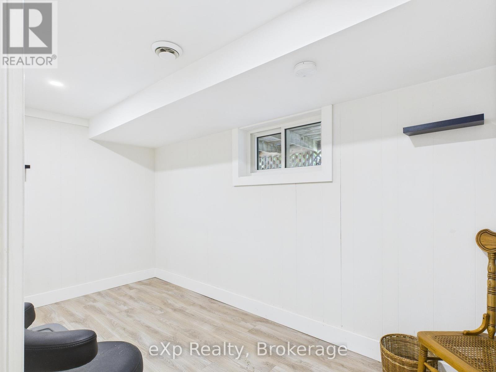 105 Menomini Road, Huron-Kinloss, Ontario  N2Z 2X3 - Photo 33 - X12830830