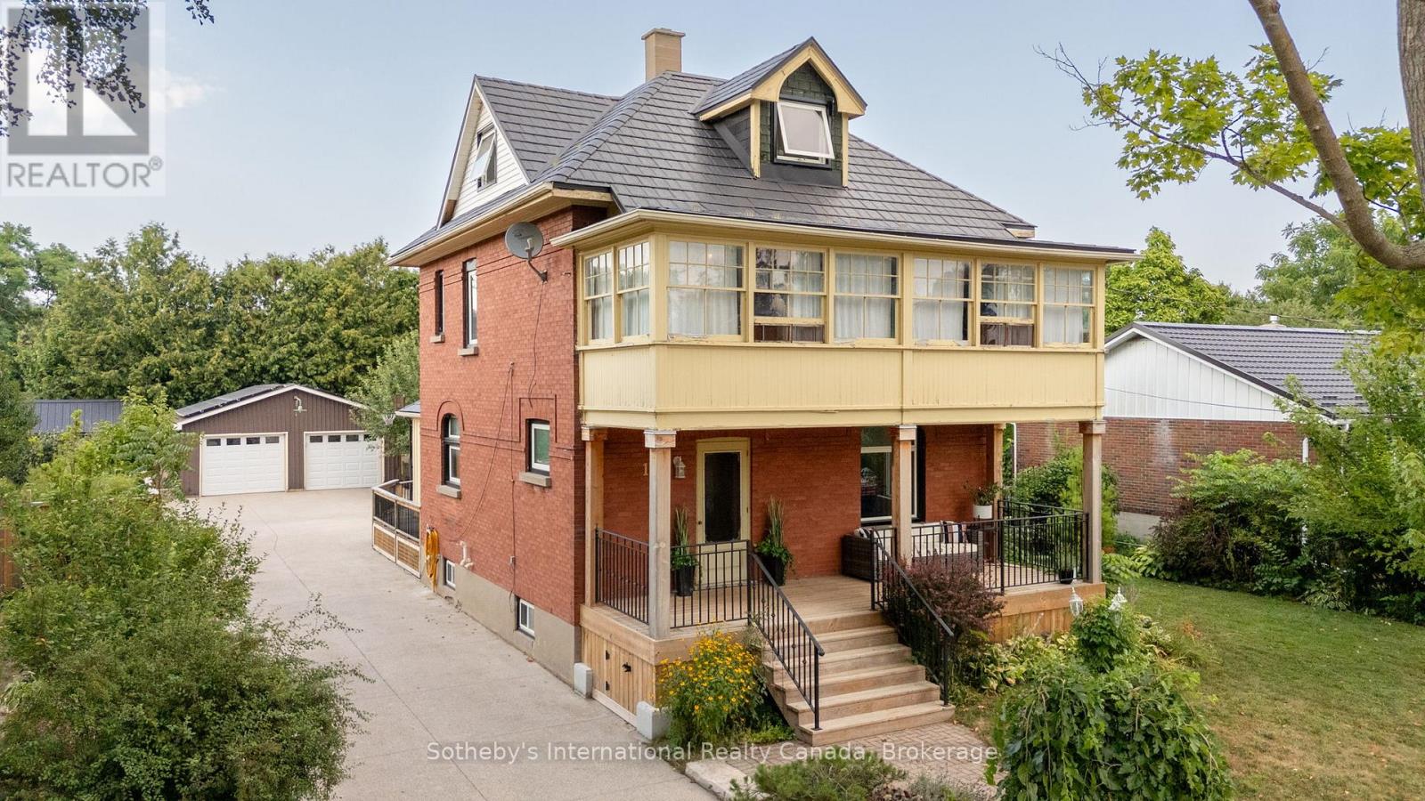 12 Elizabeth Street W, Clearview, Ontario L0M 1G0 - Photo 3 - S12793148