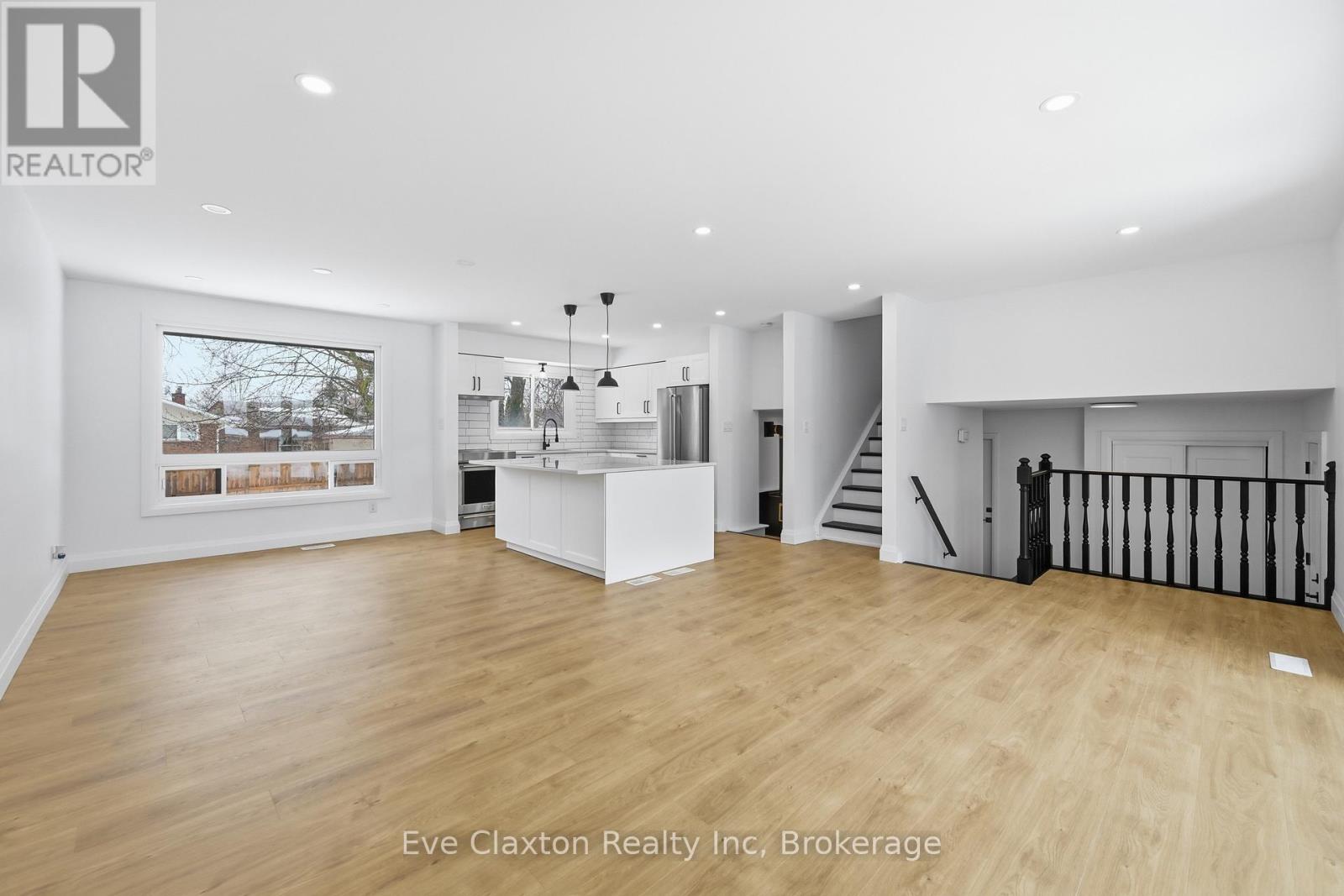 50 Sherwood Forest Trail, Welland, Ontario  L3C 5X6 - Photo 16 - X12807560