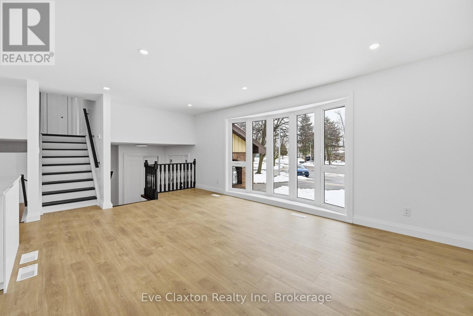 50 Sherwood Forest Trail, Welland, Ontario  L3C 5X6 - Photo 17 - X12807560