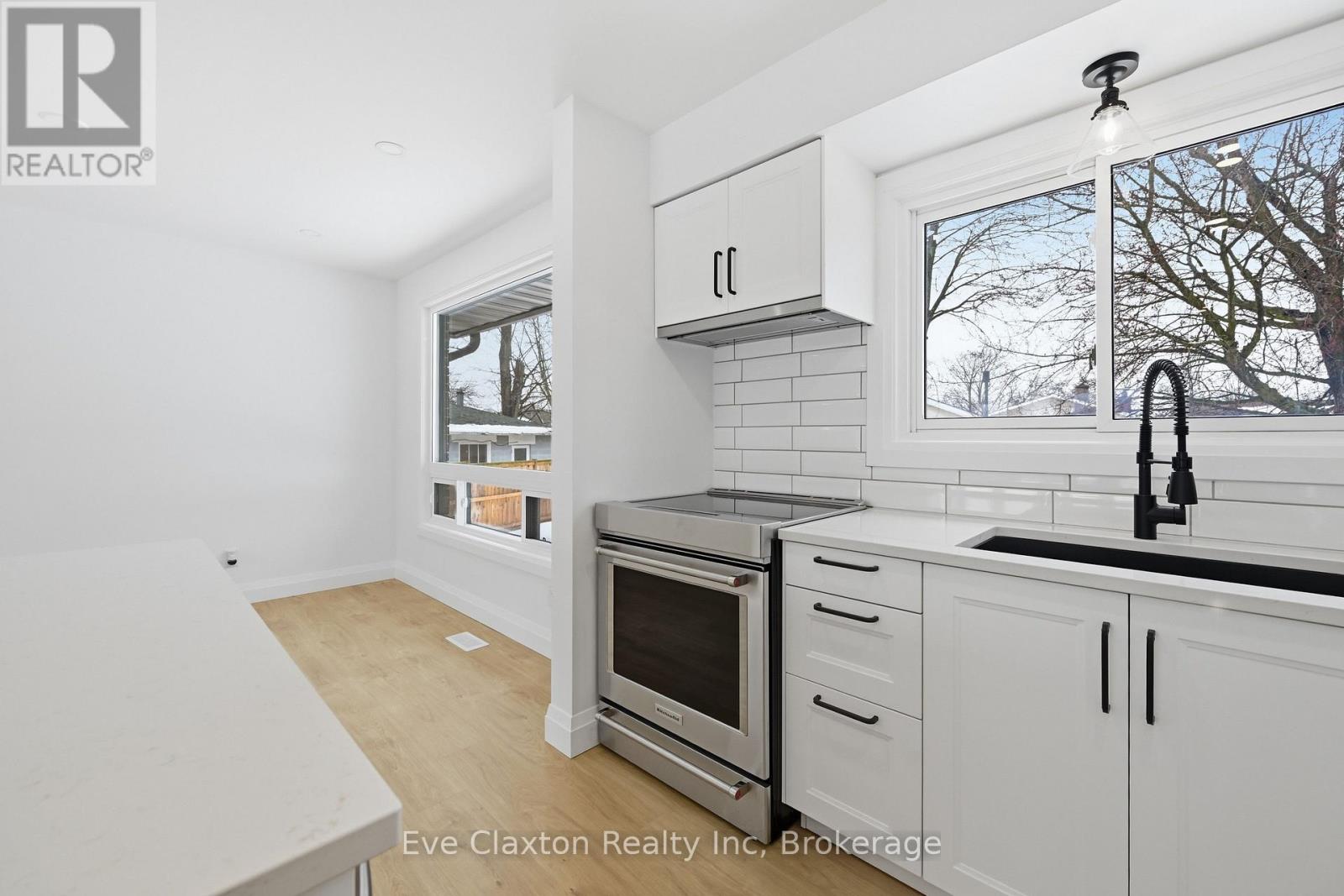 50 Sherwood Forest Trail, Welland, Ontario  L3C 5X6 - Photo 23 - X12807560