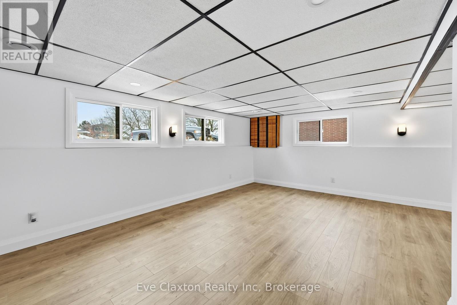 50 Sherwood Forest Trail, Welland, Ontario  L3C 5X6 - Photo 45 - X12807560