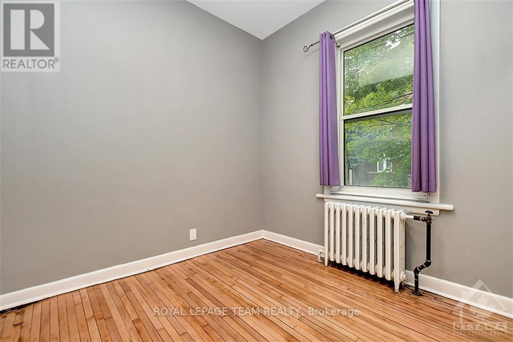 2 - 63 Sweetland Avenue, Ottawa, Ontario  K1N 7T7 - Photo 3 - X12830800