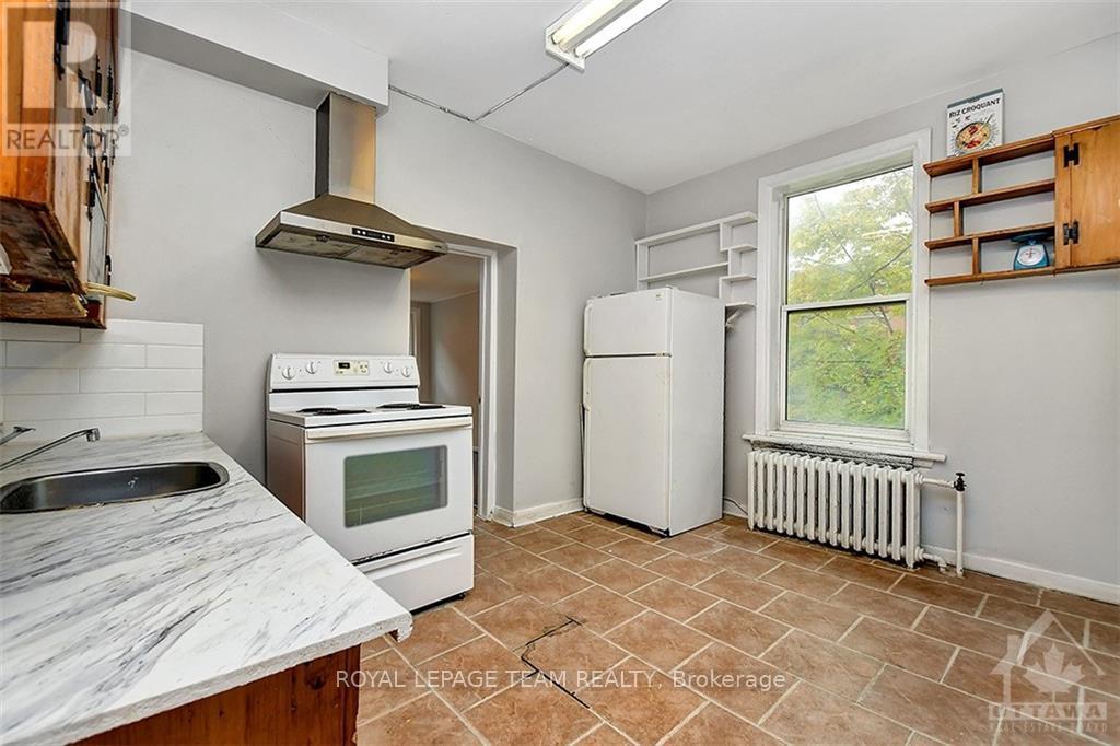 2 - 63 Sweetland Avenue, Ottawa, Ontario  K1N 7T7 - Photo 8 - X12830800