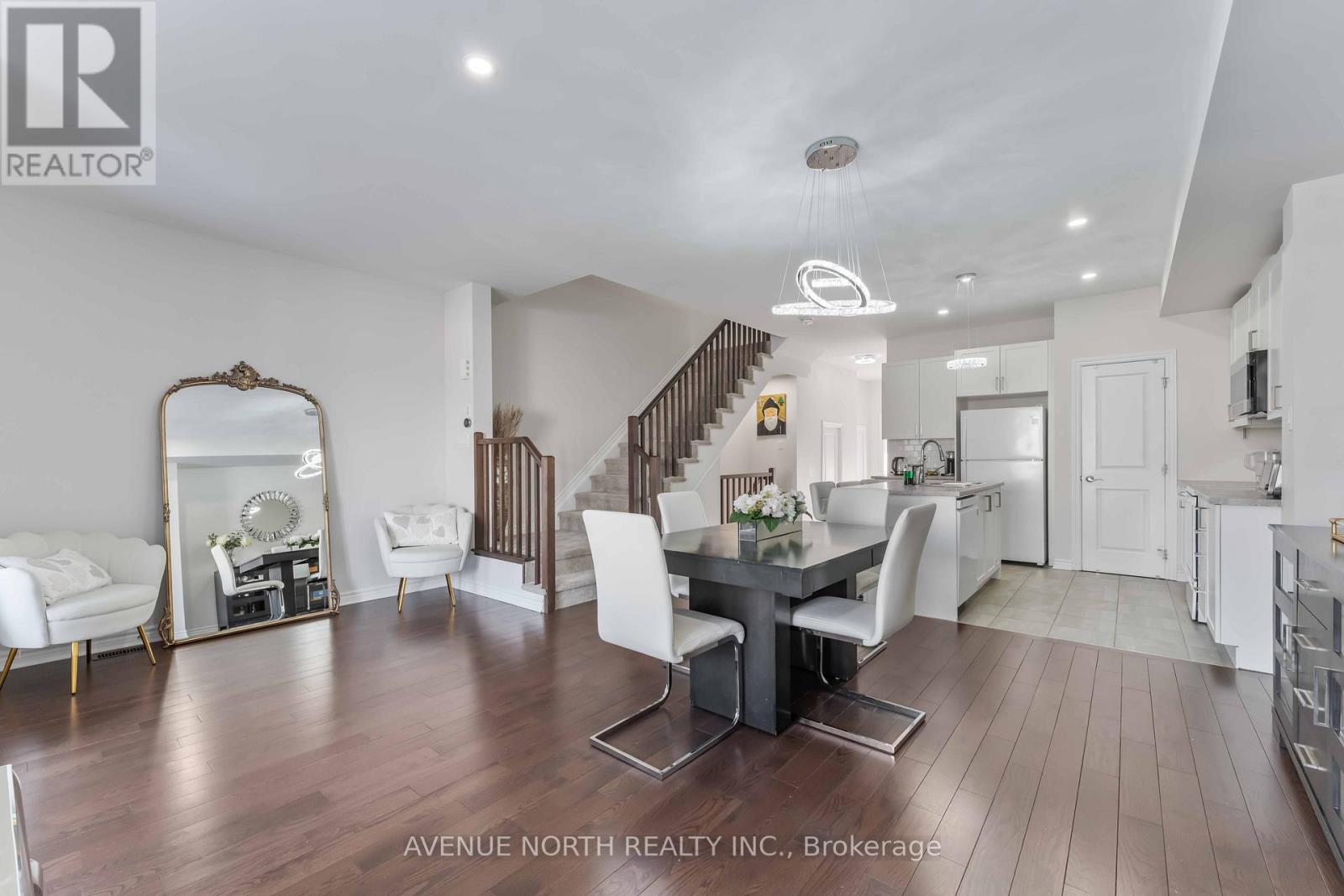 320 Grackle Street, Ottawa, Ontario  K1X 0G6 - Photo 10 - X12830814