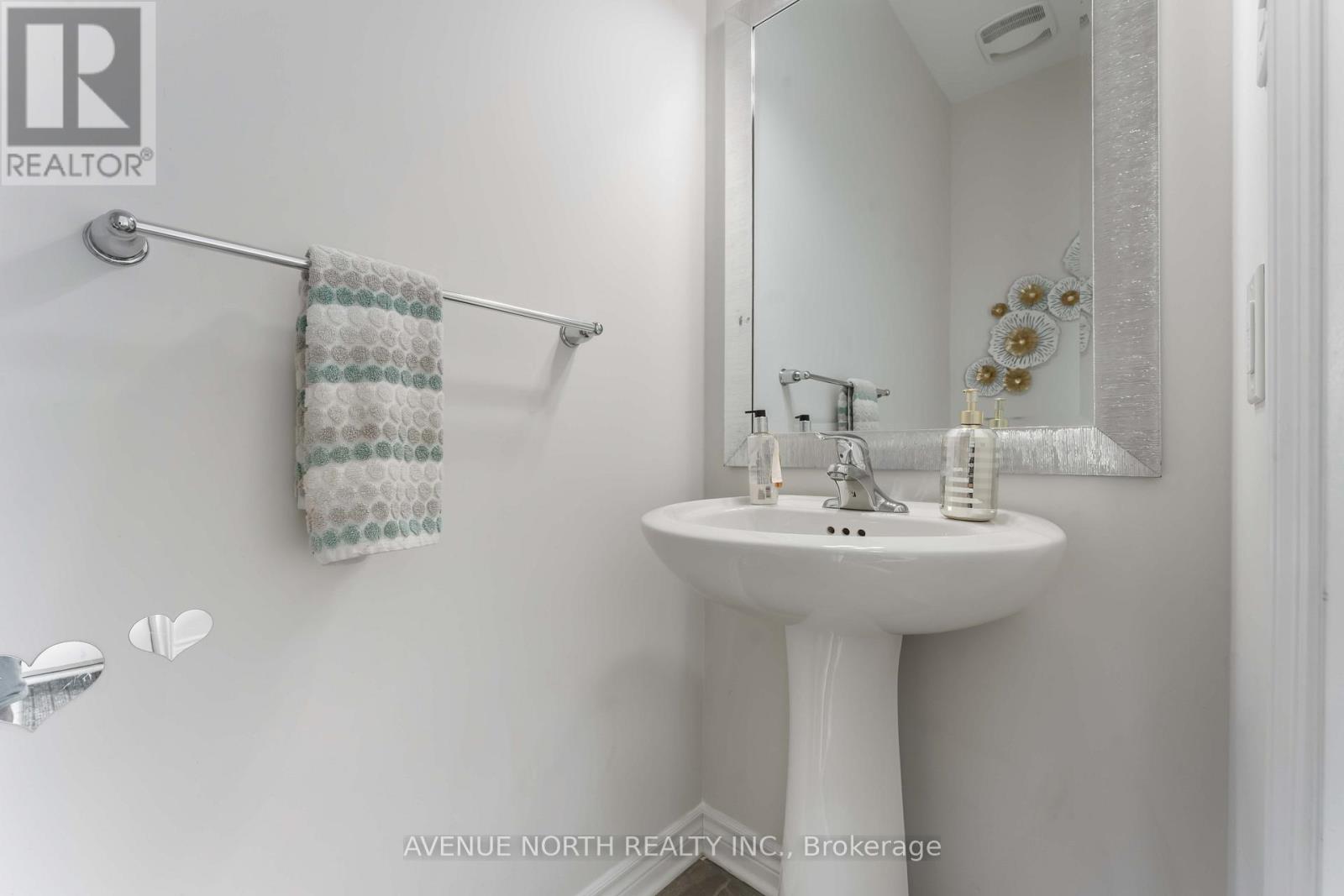 320 Grackle Street, Ottawa, Ontario  K1X 0G6 - Photo 19 - X12830814