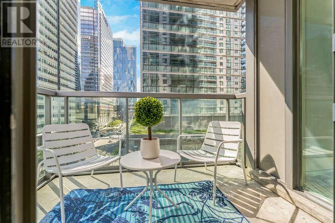 706 - 30 Grand Trunk Crescent, Toronto, Ontario M5J 3A4 - Photo 17 - C12830802