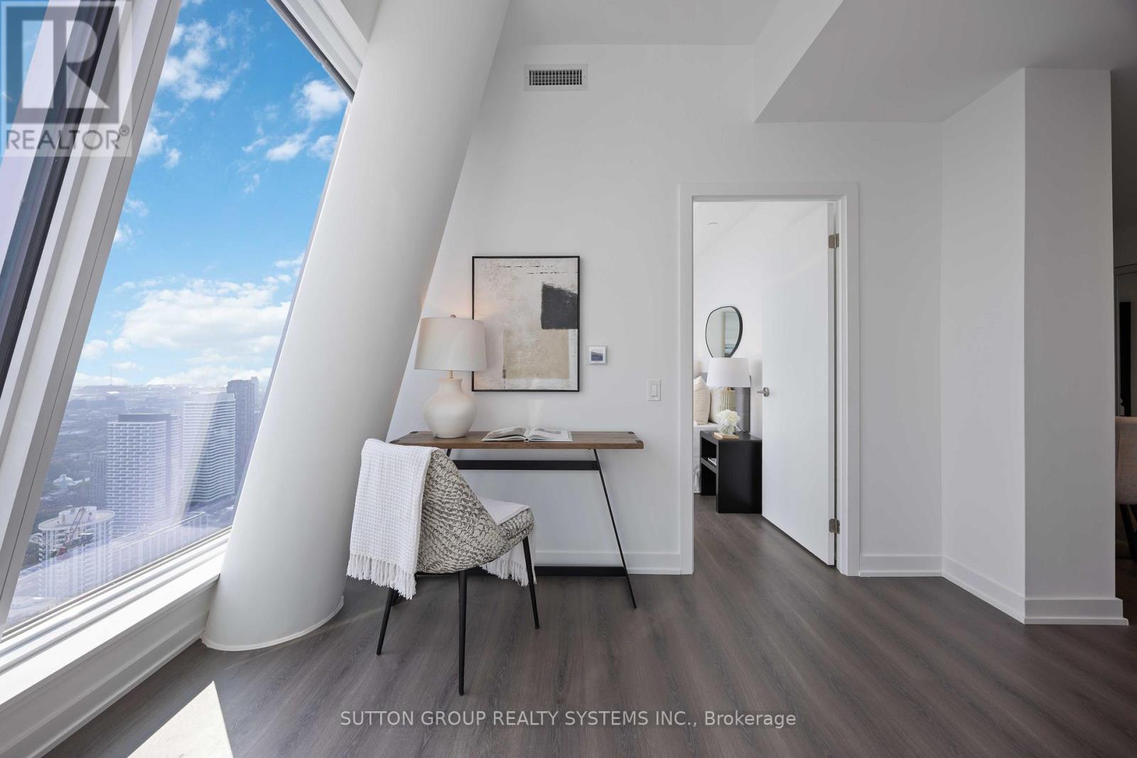 Lph05 - 8 Wellesley Street W, Toronto, Ontario  M4Y 0J5 - Photo 4 - C12830820