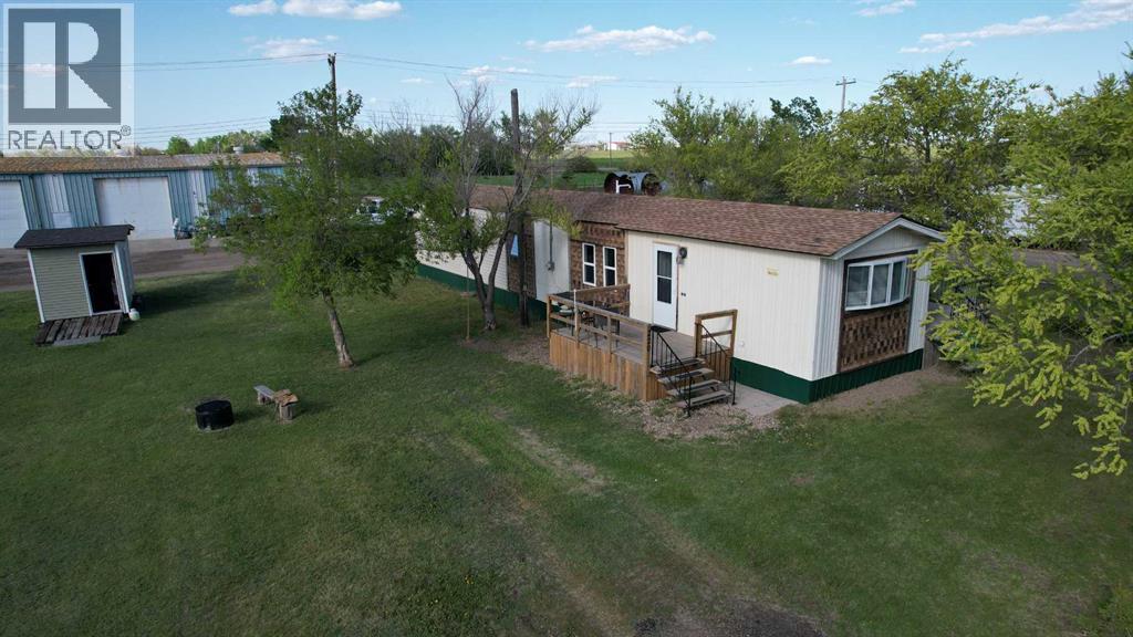 220 1 Avenue Se, Youngstown, Alberta  T0J 3P0 - Photo 30 - A2288617
