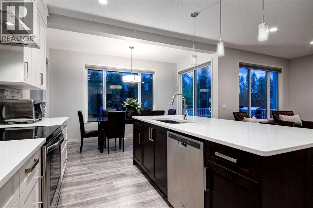 19 West Grove Place Sw, Calgary, Alberta  T3H 1Z4 - Photo 13 - A2246398