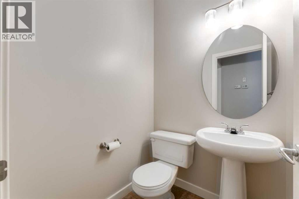 1760 Luxstone Drive Sw, Airdrie, Alberta  T4B 0H4 - Photo 5 - A2282058