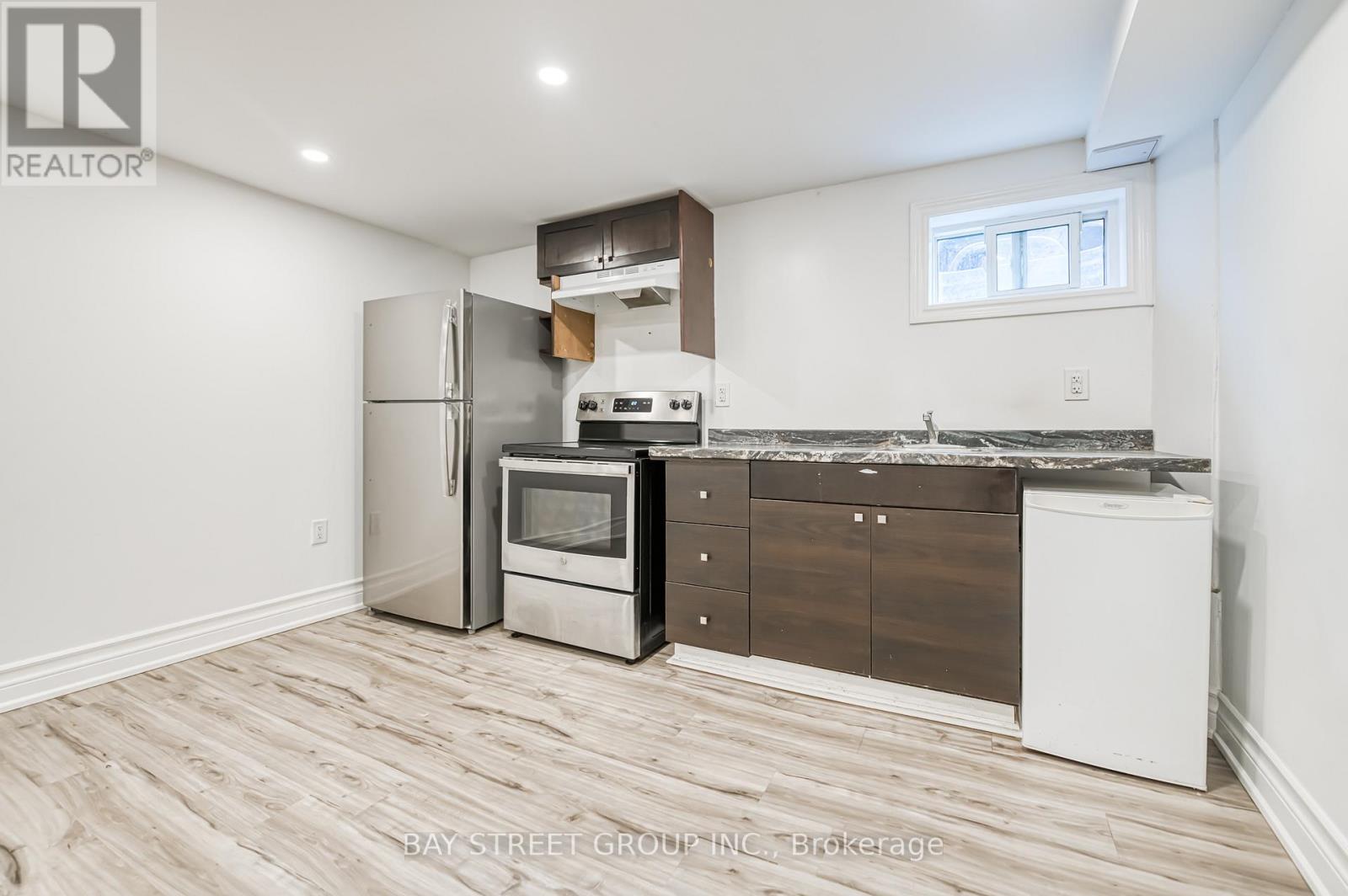 Bsmt - 99 Cherrywood Drive, Newmarket (Bristol-London), Ontario  L3Y 2X6 - Photo 10 - N12830824