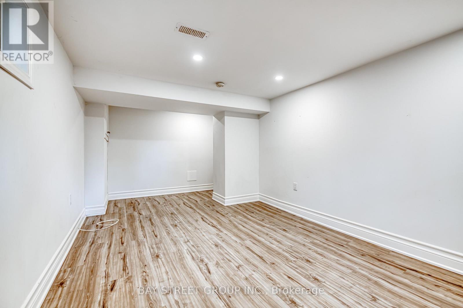 Bsmt - 99 Cherrywood Drive, Newmarket (Bristol-London), Ontario  L3Y 2X6 - Photo 18 - N12830824