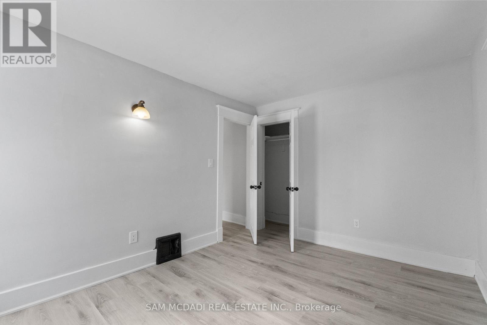 5810 Symmes Street, Niagara Falls, Ontario  L2G 2G3 - Photo 32 - X12830828