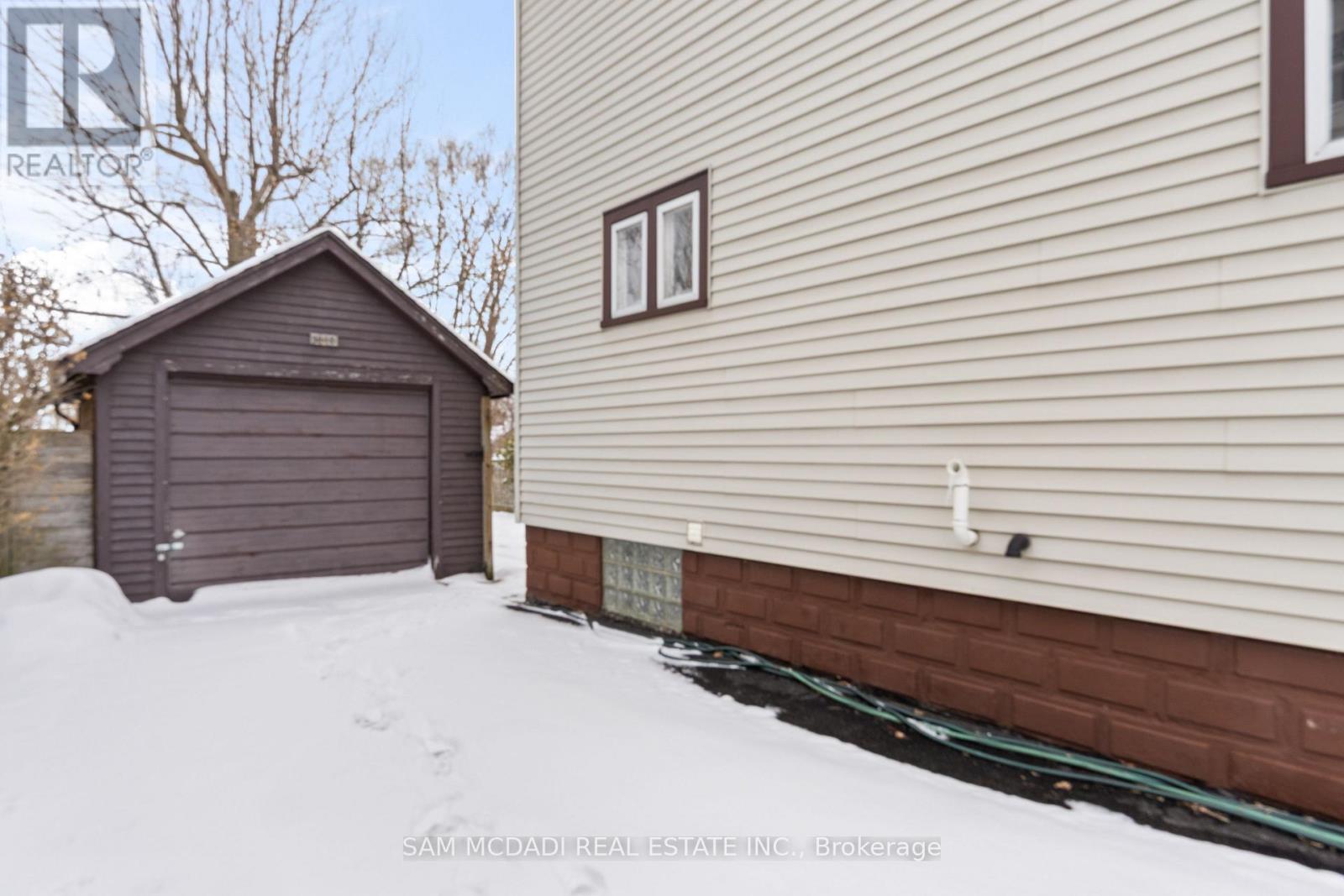 5810 Symmes Street, Niagara Falls, Ontario  L2G 2G3 - Photo 39 - X12830828
