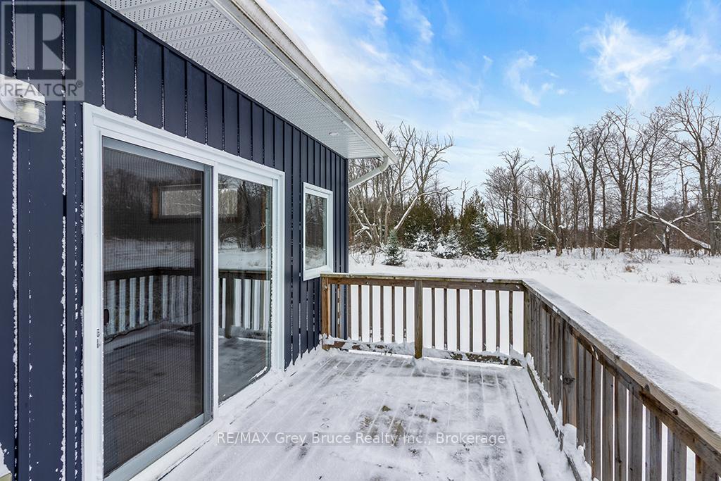 1379 West Road, Northern Bruce Peninsula, Ontario  N0H 1W0 - Photo 40 - X12526262