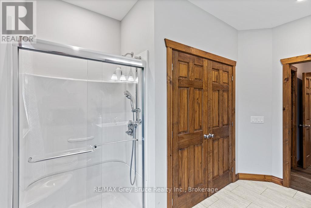 1379 West Road, Northern Bruce Peninsula, Ontario  N0H 1W0 - Photo 21 - X12526262