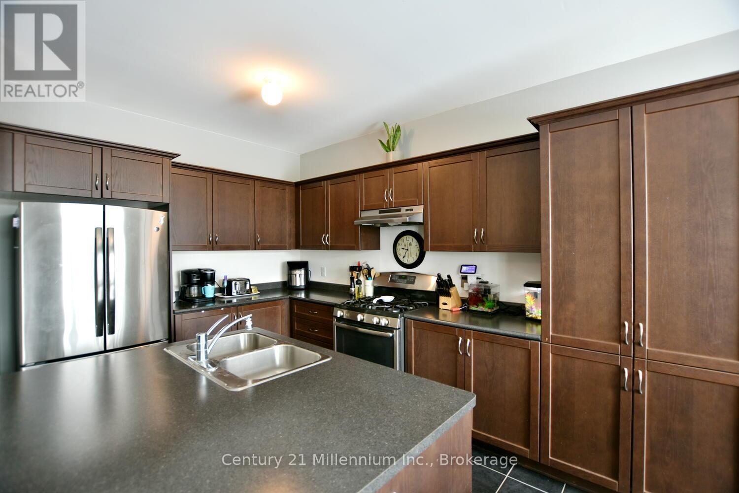 133 White Sands Way, Wasaga Beach, Ontario  L9Z 0C6 - Photo 17 - S12830922