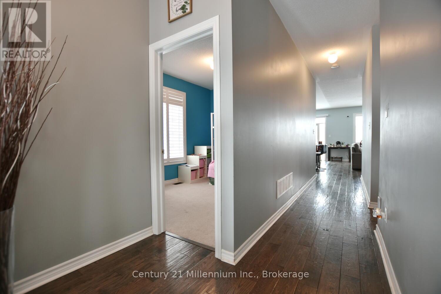 133 White Sands Way, Wasaga Beach, Ontario  L9Z 0C6 - Photo 8 - S12830922