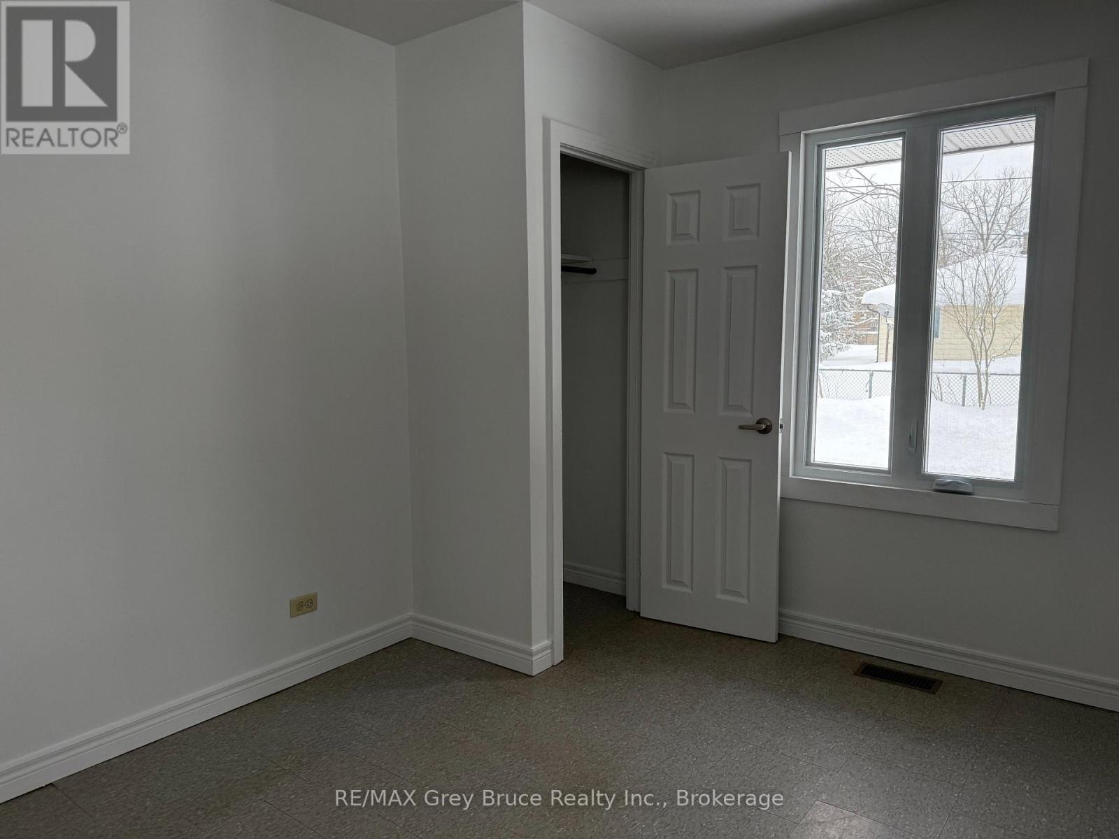 1308 7th A Avenue W, Owen Sound, Ontario N4K 5L9 - Photo 5 - X12830832