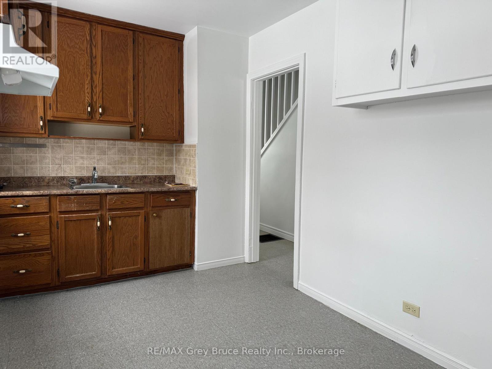 1308 7th A Avenue W, Owen Sound, Ontario N4K 5L9 - Photo 8 - X12830832