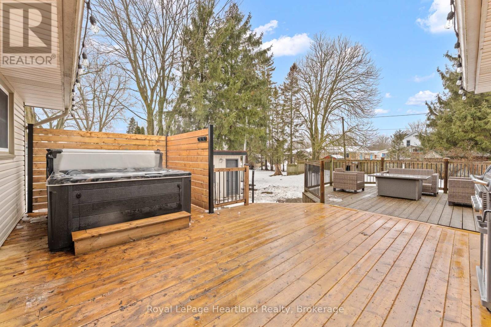 77 Chalk Street N, Huron East, Ontario  N0K 1W0 - Photo 33 - X12830850