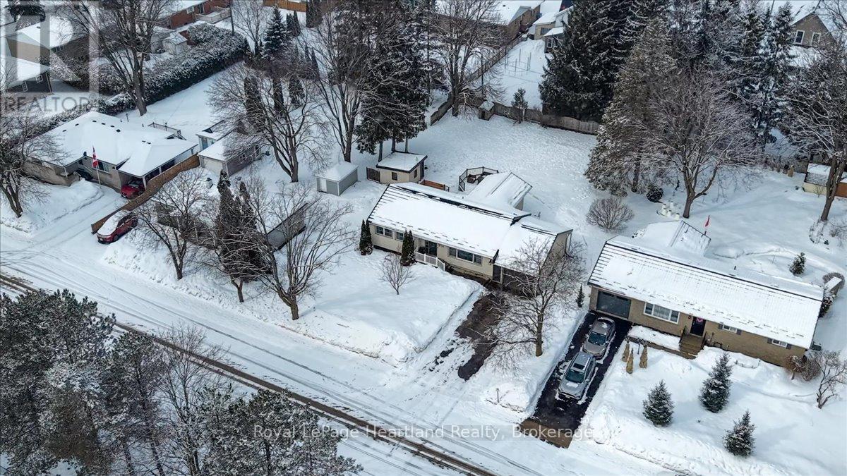 77 Chalk Street N, Huron East, Ontario  N0K 1W0 - Photo 41 - X12830850