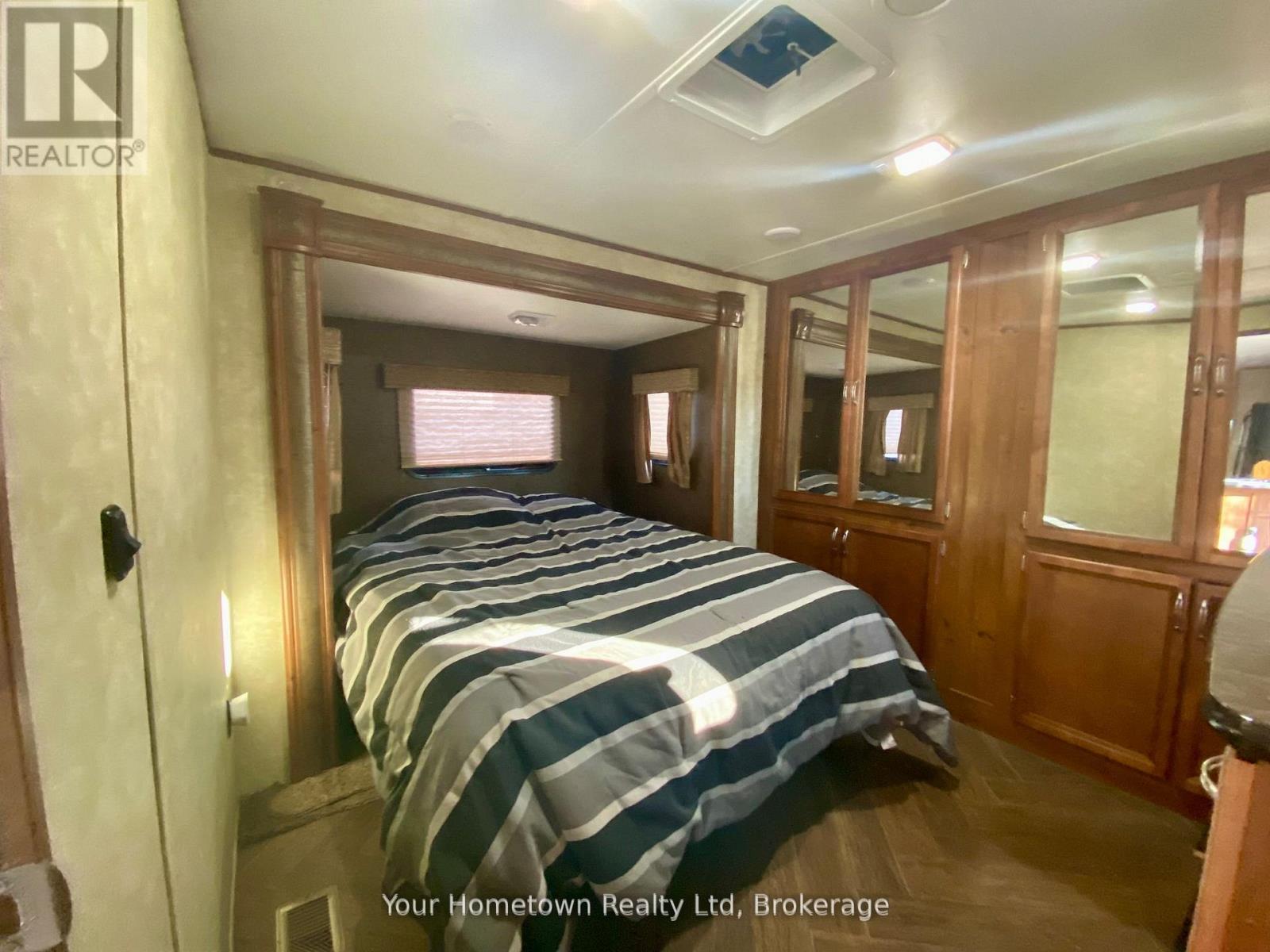 1647 Fir Place, Centre Wellington, Ontario  N1M 2W5 - Photo 6 - X12830896