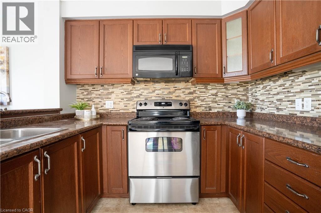 1319 Countrystone Drive, Kitchener, Ontario  N2N 3R9 - Photo 17 - 40805152