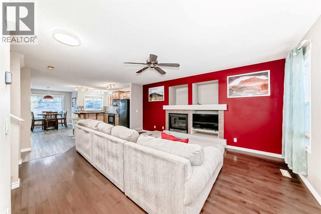 119 Evermeadow Avenue Sw, Calgary, Alberta  T2Y 5E5 - Photo 4 - A2288768