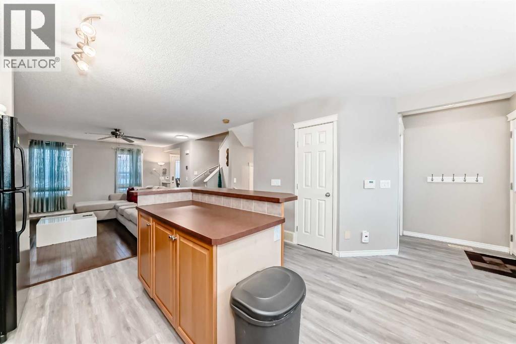 119 Evermeadow Avenue Sw, Calgary, Alberta  T2Y 5E5 - Photo 11 - A2288768