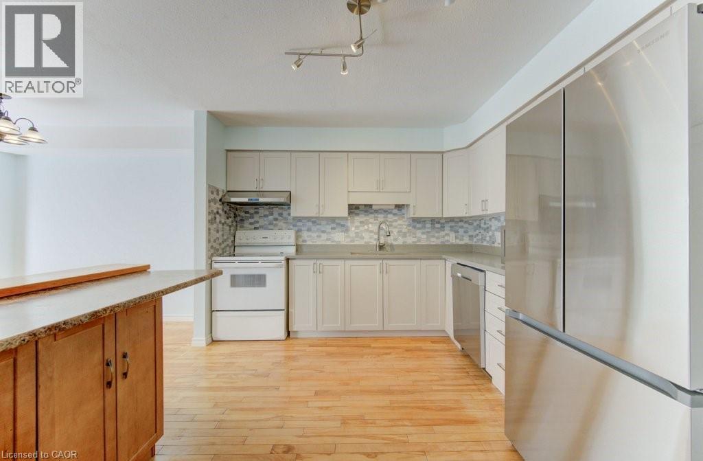 689 Star Flower Avenue Unit# A, Waterloo, Ontario  N2V 2L2 - Photo 10 - 40805788