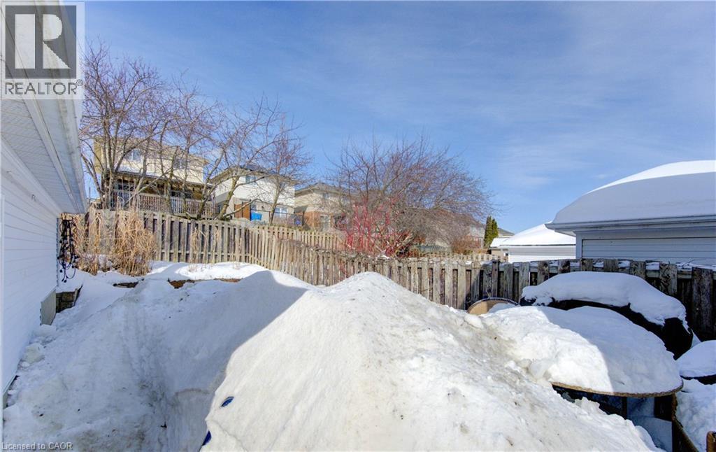 120 Wake Robin Drive, Kitchener, Ontario  N2E 3L5 - Photo 32 - 40806167