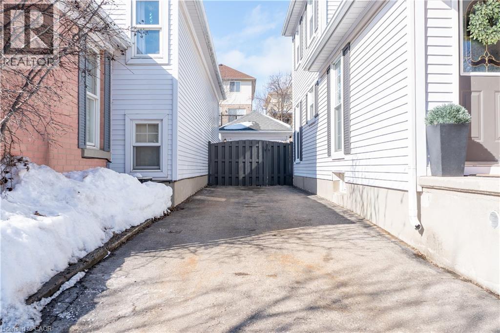 120 Wake Robin Drive, Kitchener, Ontario  N2E 3L5 - Photo 28 - 40806167