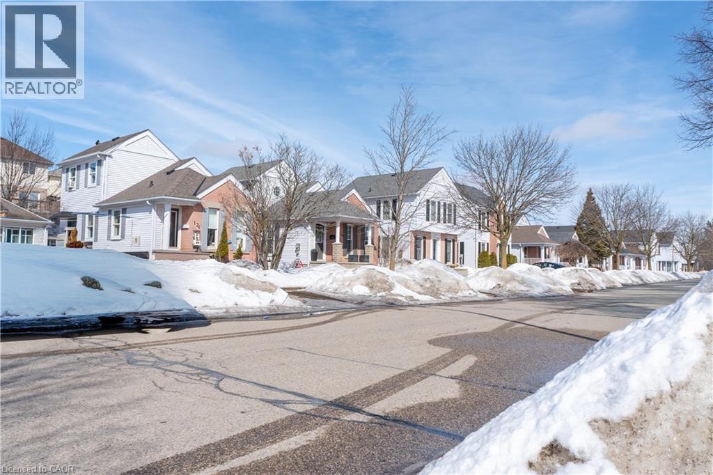 120 Wake Robin Drive, Kitchener, Ontario  N2E 3L5 - Photo 35 - 40806167