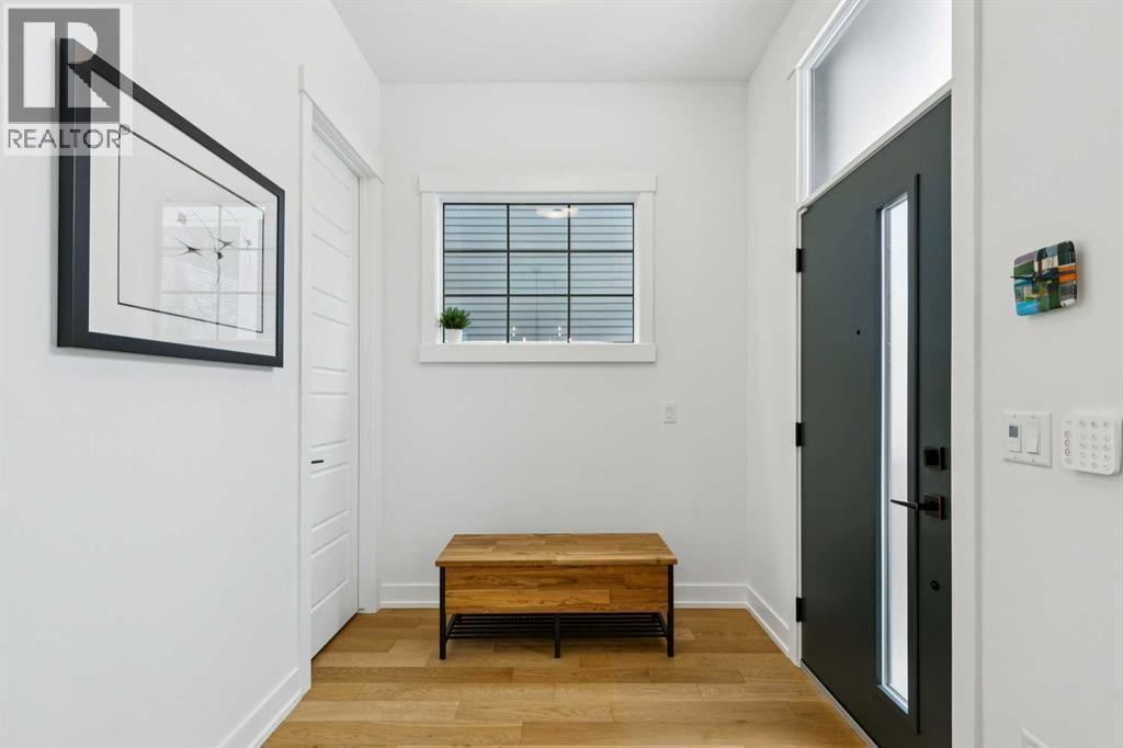 411 15 Street Nw, Calgary, Alberta  T2N 2B1 - Photo 2 - A2289707