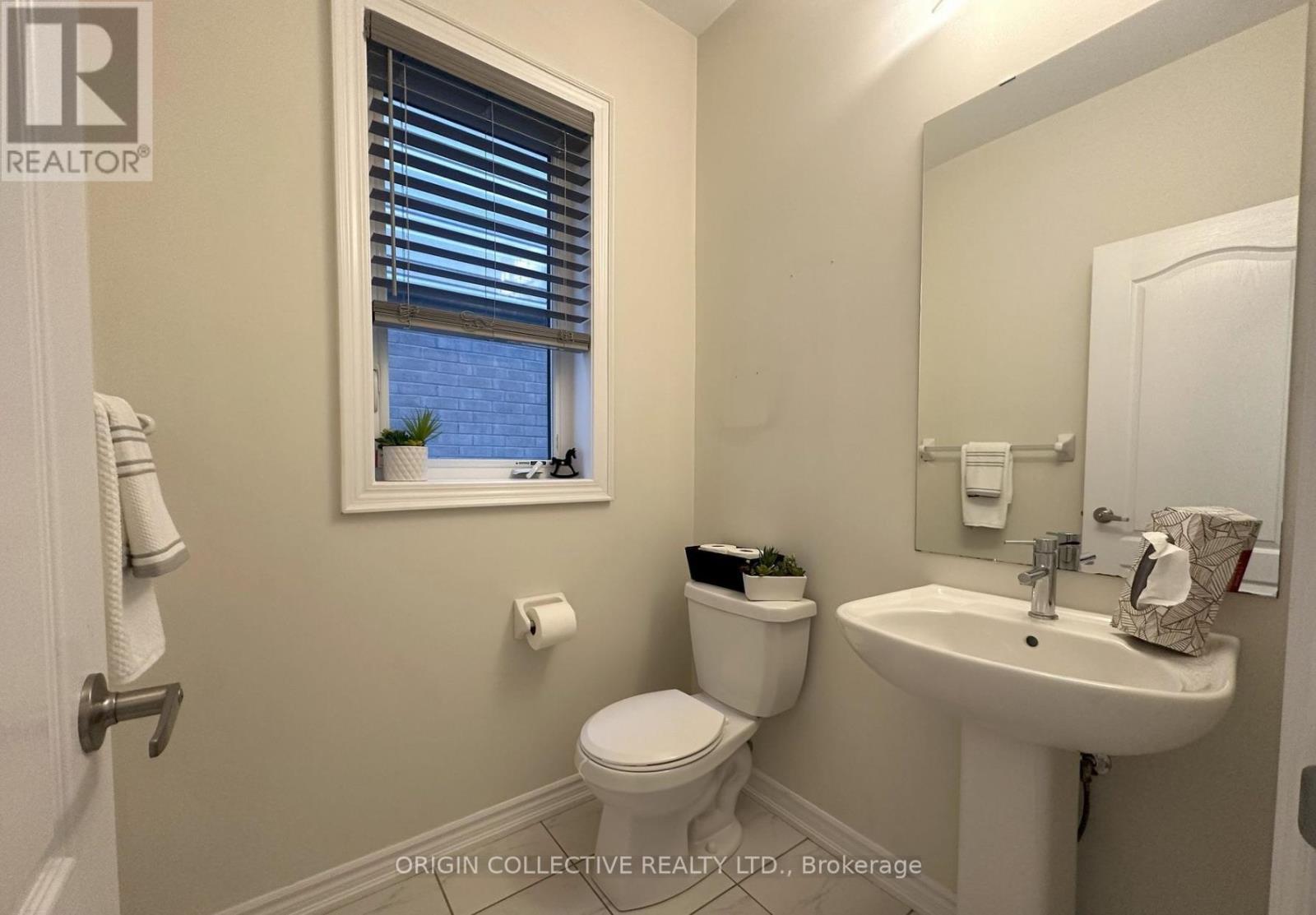 4 Amos Avenue, Brantford, Ontario  N3T 0V4 - Photo 5 - X12801660