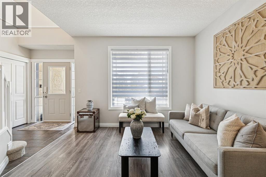 94 Discovery Ridge Way Sw, Calgary, Alberta  T3H 5G5 - Photo 5 - A2288888