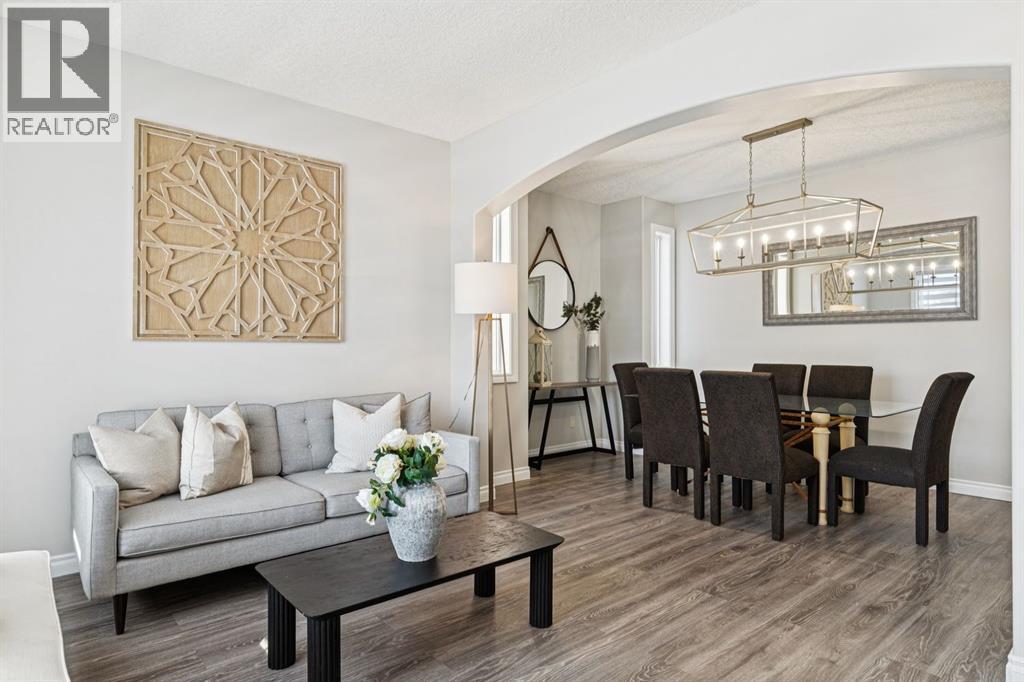 94 Discovery Ridge Way Sw, Calgary, Alberta  T3H 5G5 - Photo 3 - A2288888