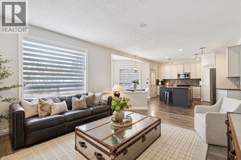 94 Discovery Ridge Way Sw, Calgary, Alberta  T3H 5G5 - Photo 9 - A2288888