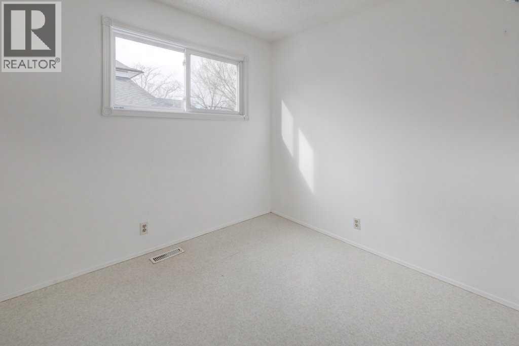 27 Castleglen Road Ne, Calgary, Alberta  T3J 1P2 - Photo 15 - A2289005