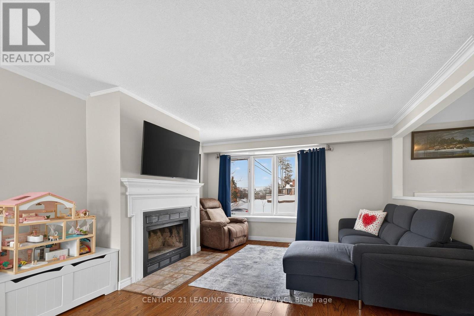 8 Doner Street, New Tecumseth, Ontario  L9R 1M5 - Photo 2 - N12830856