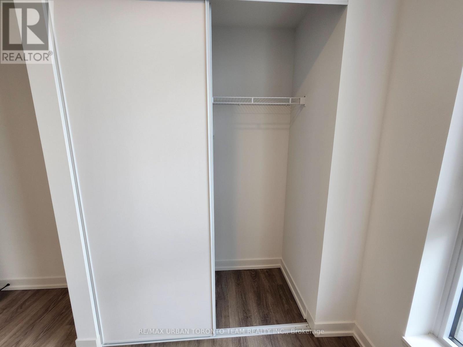 510 - 8 Interchange Way, Vaughan (Vaughan Corporate Centre), Ontario  L4K 5Z7 - Photo 12 - N12830860